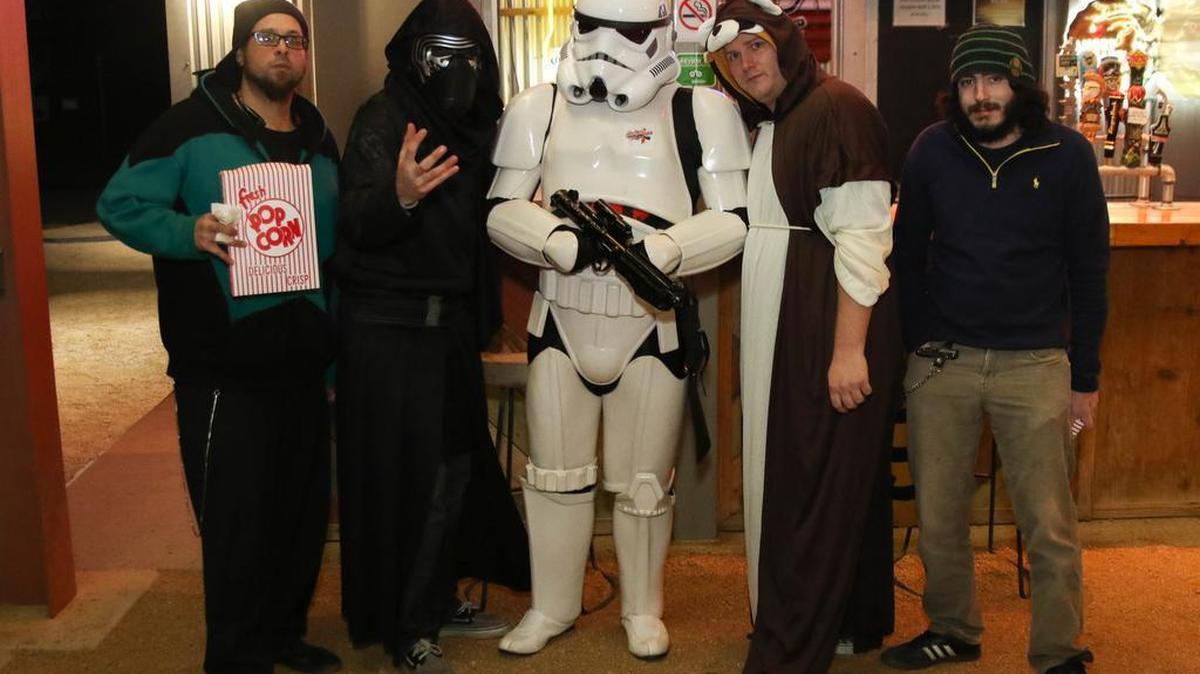 Star Wars showing at the Coyote Drive-In on December 17, 2015.