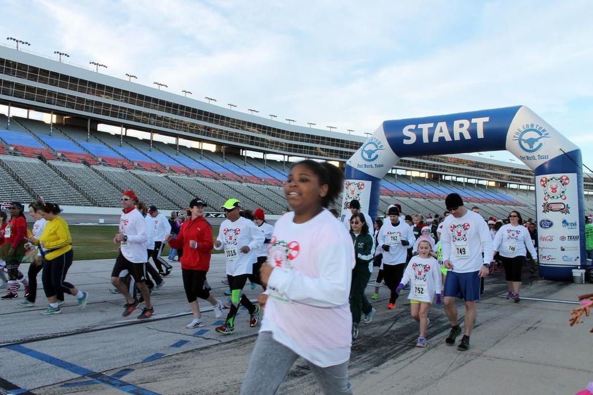 The Speedway Candy Cane Classic has 5K and 1K races.