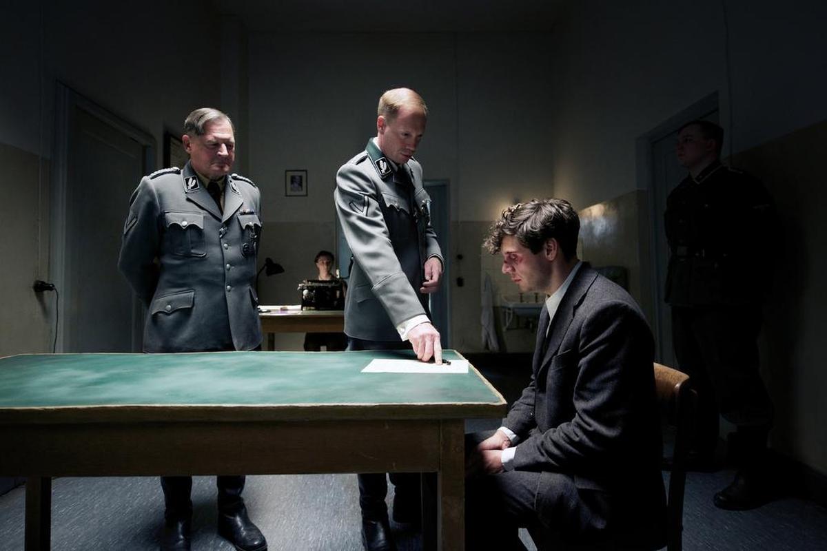A scene from “13 Minutes”