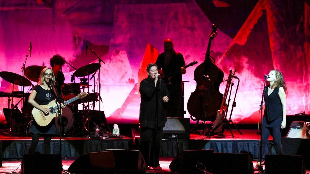 (L to R) Laura Veirs, k.d. lang and Neko Case perform as case/lang/veirs at Dallas’ Winspear Opera House on Aug. 4, 2016.
