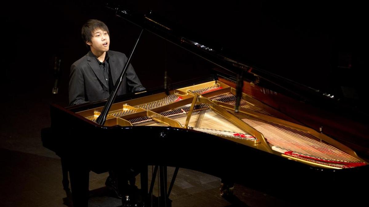 
Steven Lin competed in the Van Cliburn International Piano Competition in 2013. 


