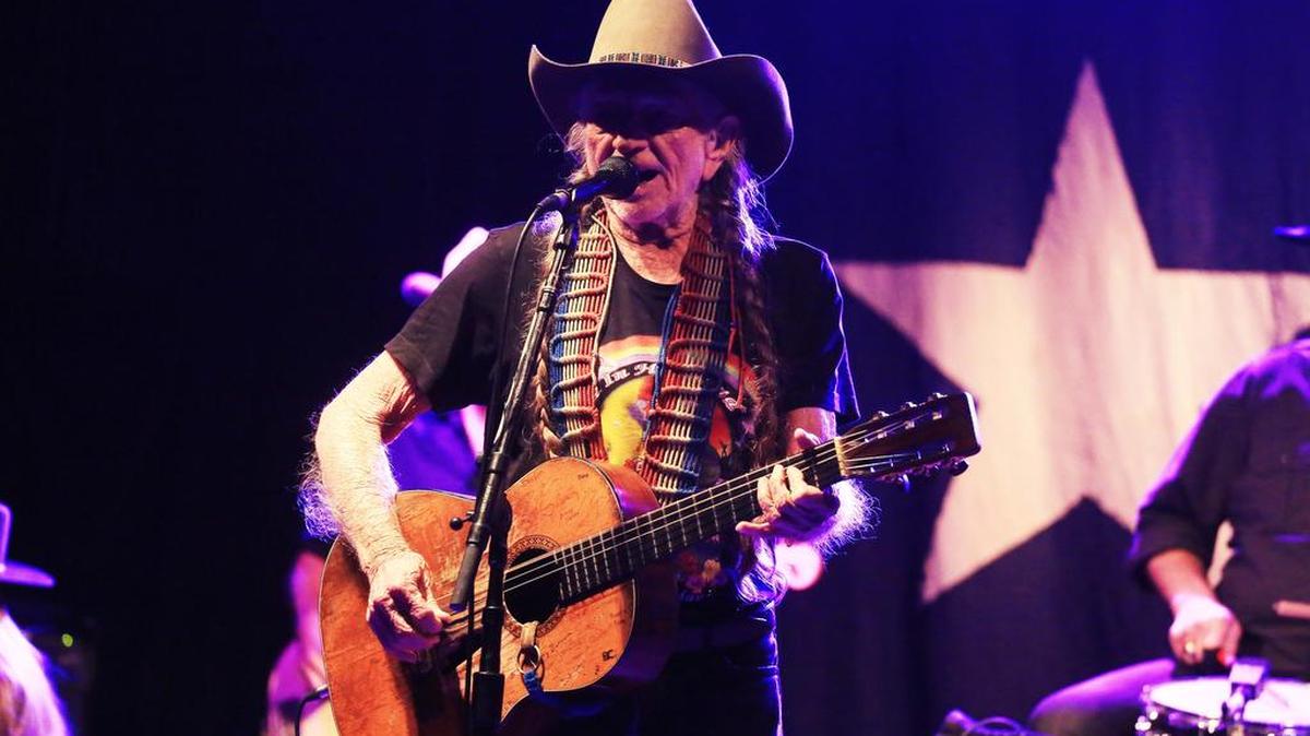 Willie Nelson performs at Billy Bob’s Texas on Nov. 12, 2016.