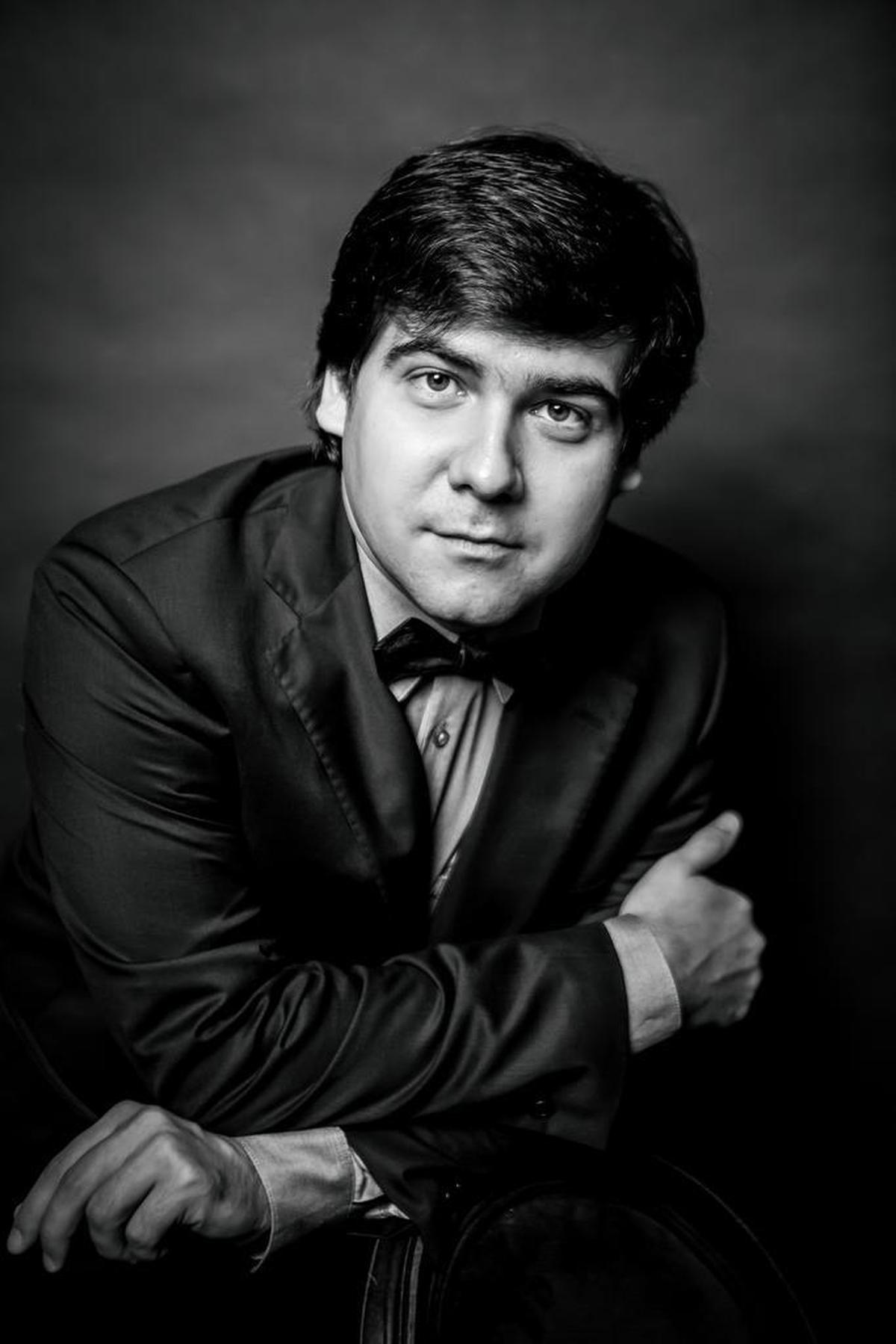 Vadym Kholodenko, 30, will play with the Fort Worth Symphony Orchestra on May 12, 13 and 14, the last of his concerts as the symphony’s artist-in-residence.