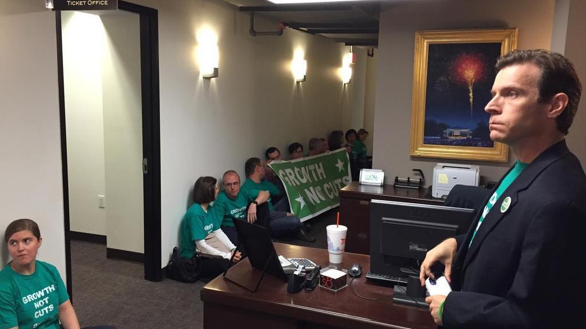 Fort Worth Symphony Orchestra musicians conduct a sit-in at symphony offices downtown on Thursday.