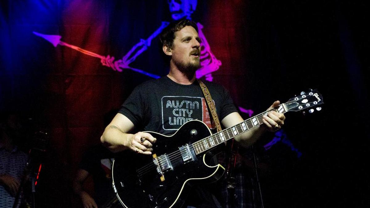Sturgill Simpson performs to a sold out crowd at The Bomb Factory in Dallas.