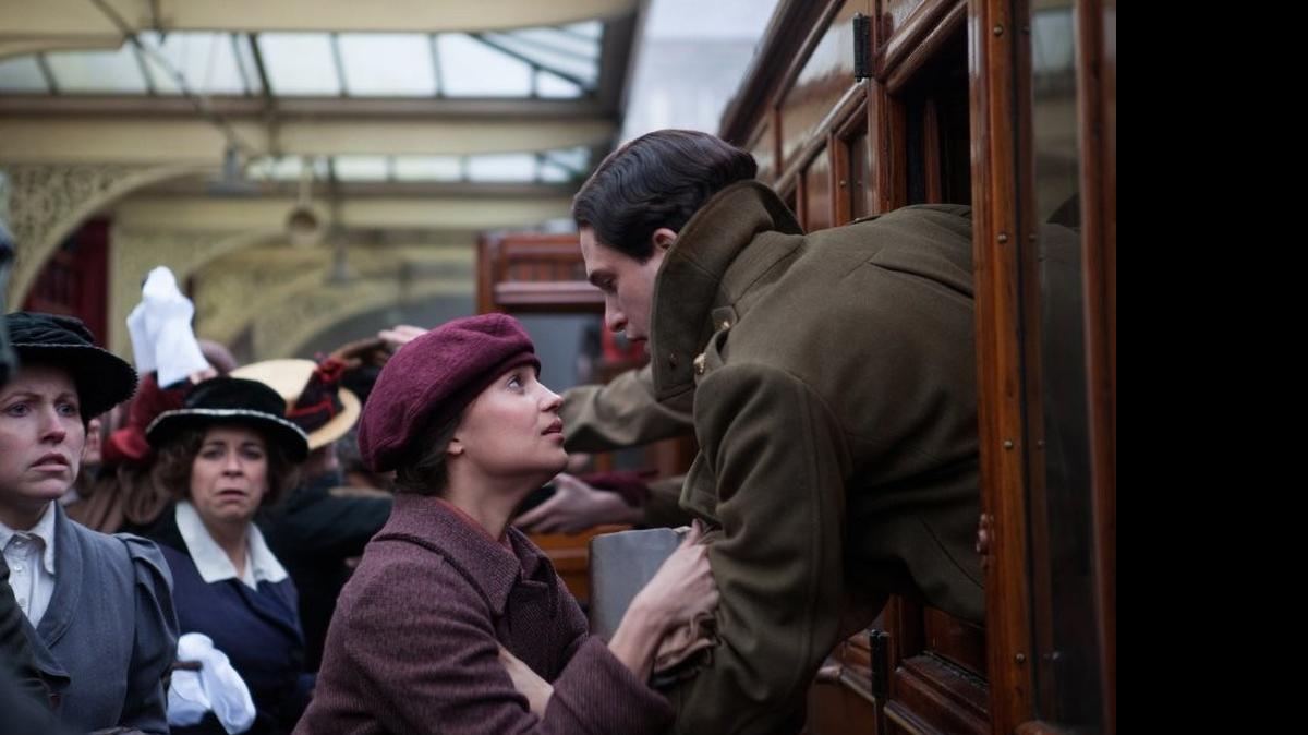 
Alicia Vikander and Kit Harrington in ‘Testament of Youth’
