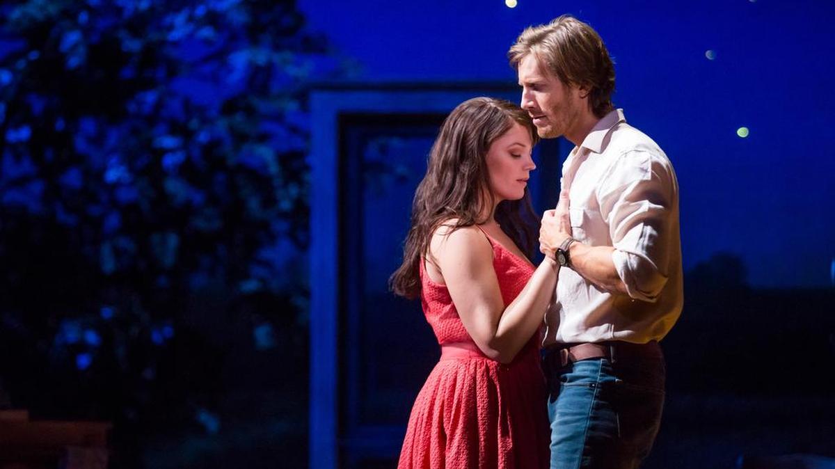 Elizabeth Stanley and Andrew Samonsky in ‘The Bridges of Madison County’