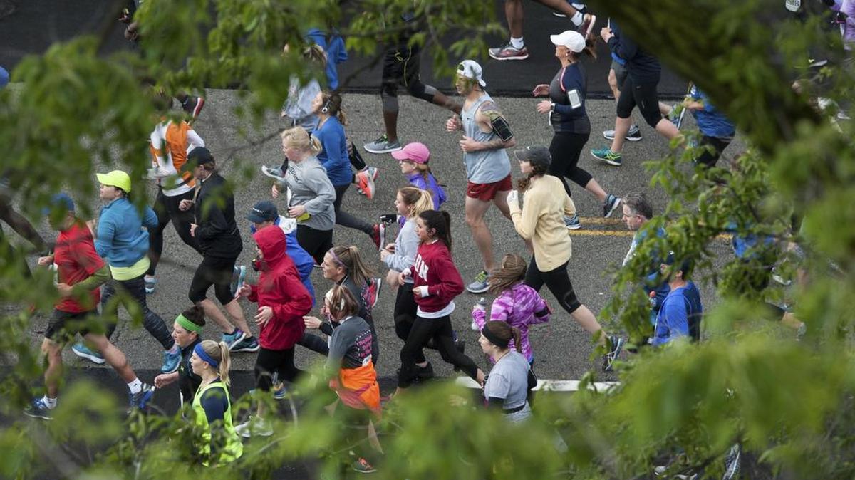 A lot of people love to run, but not liking it is no excuse to be rude, Miss Manners says.