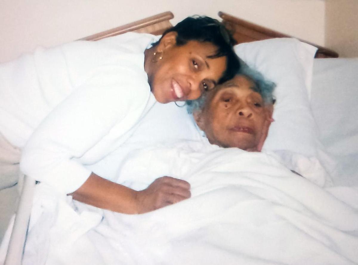 Mother is Cleo Robinson. Daughter is Nancy Sue Ewing.
