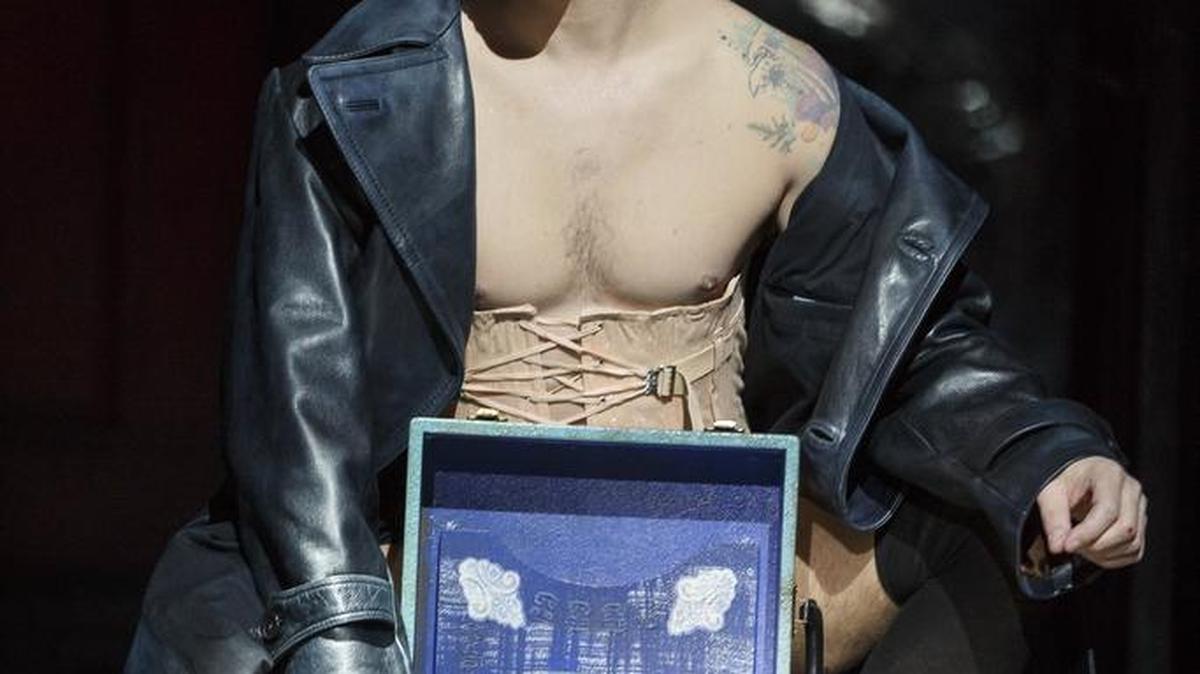 Randy Harrison stars as the Emcee, a role previously played by Joel Grey and Alan Cumming.