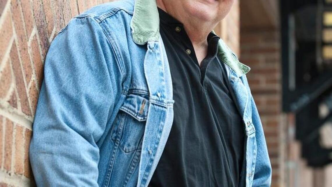 Author Jeff Guinn goes bowling for bad guys in ‘Silver City’