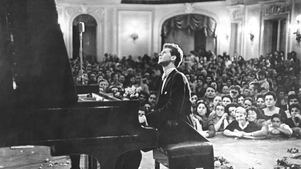 New biography paints a deeply human portrait of Van Cliburn