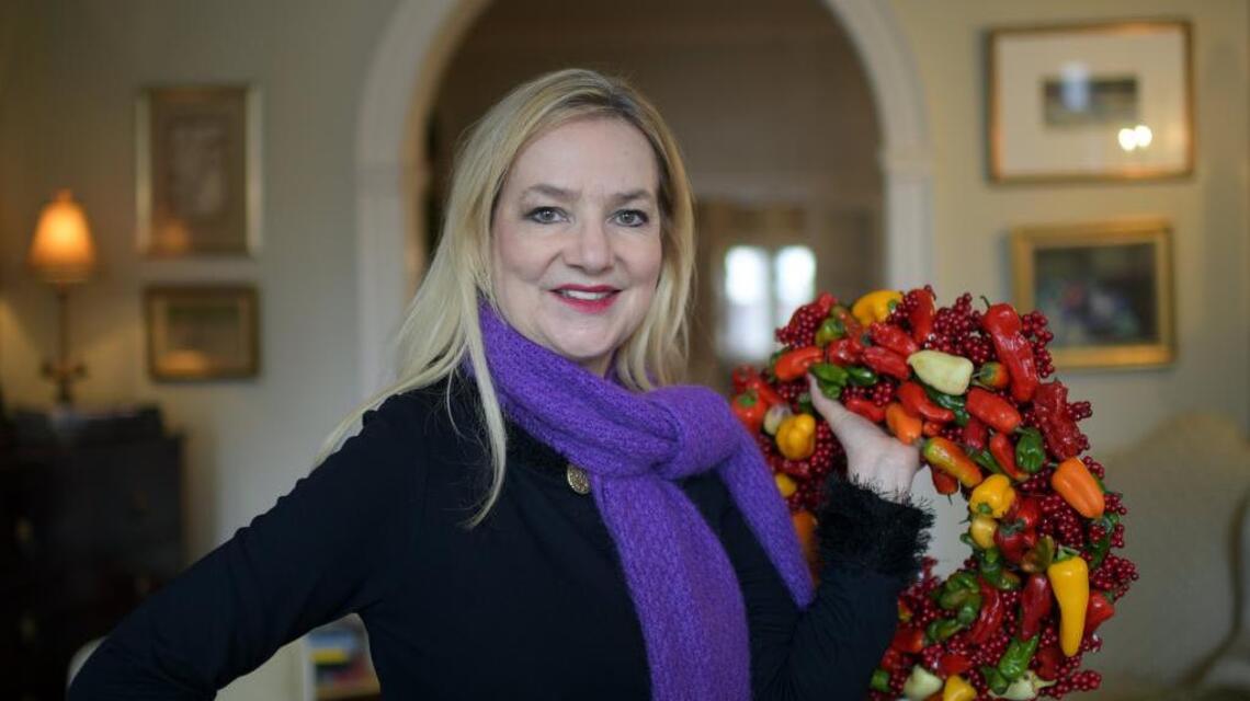 No bed of roses? Former White House florist talks decorating drama in new book