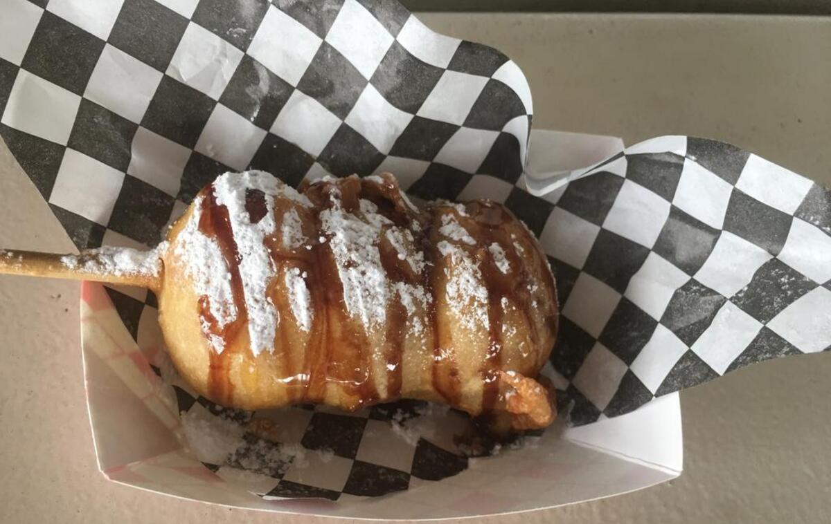 The “Fat Smooth” is the odd name for mini-cream puffs fried in a beignet-like batter.