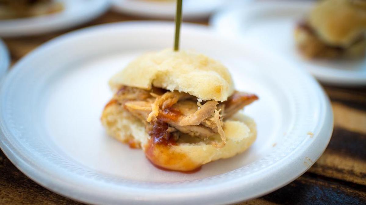 Reata’s buttermilk biscut slider with pickle-brined fried chicken at the Fort Worth Food + Wine Festival’s “Rise + Dine” brunch tasting.