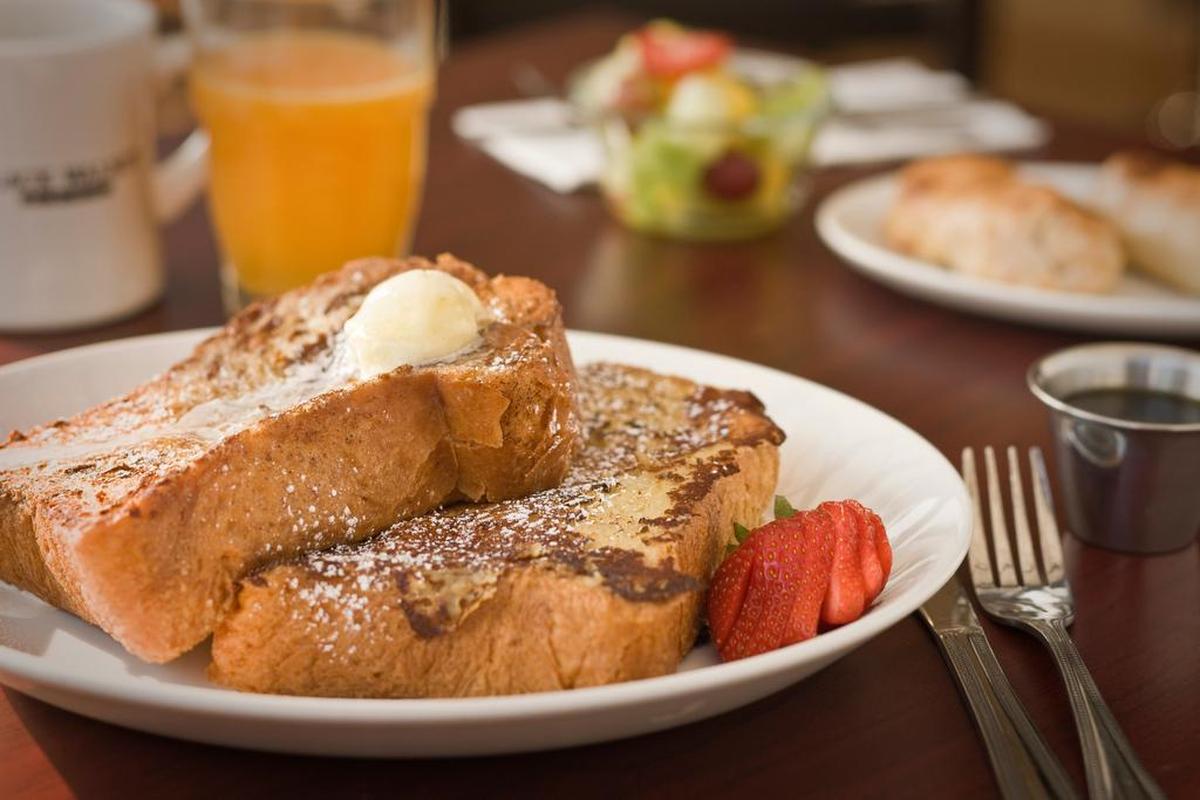 French toast at Black Walnut Cafe