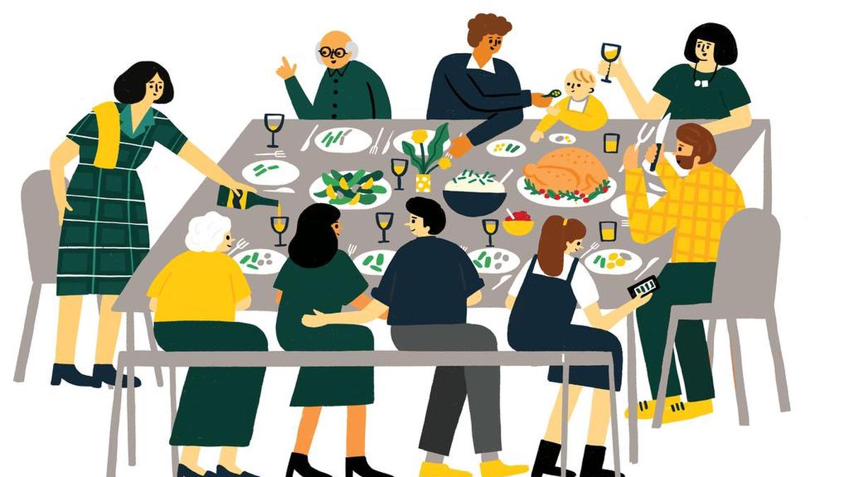 A good seating strategy will help generate a peaceful dinner and good conversation this Thanksgiving. The host or co-hosts usually sit on the end for ease of passing food and beverages.