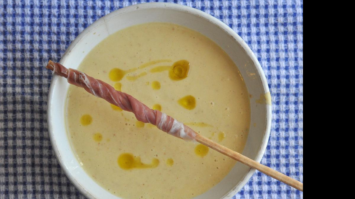 
Move over, tomatoes. This gazpacho’s just for peaches.

