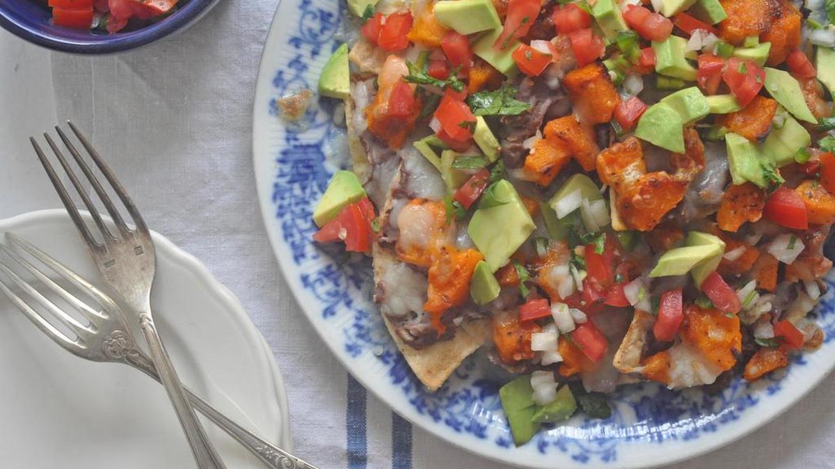 Yes, pumpkin can nacho. Just roast the pumpkin in advance and pile it on your chips and refried beans.