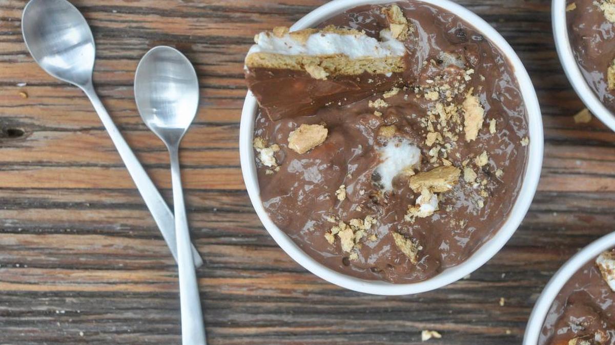 S’mores pudding is a Valentine’s Day dessert to make kids large and small.
