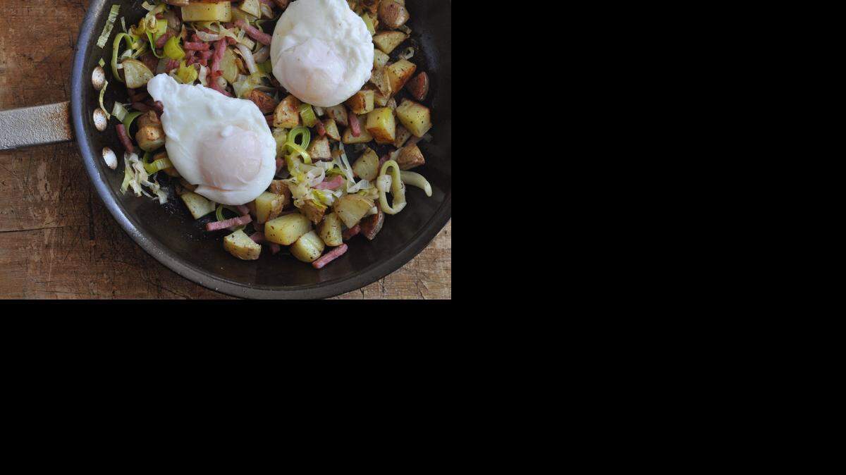 Leftover potatoes? Make leek and potato hash. Hello, dinner.