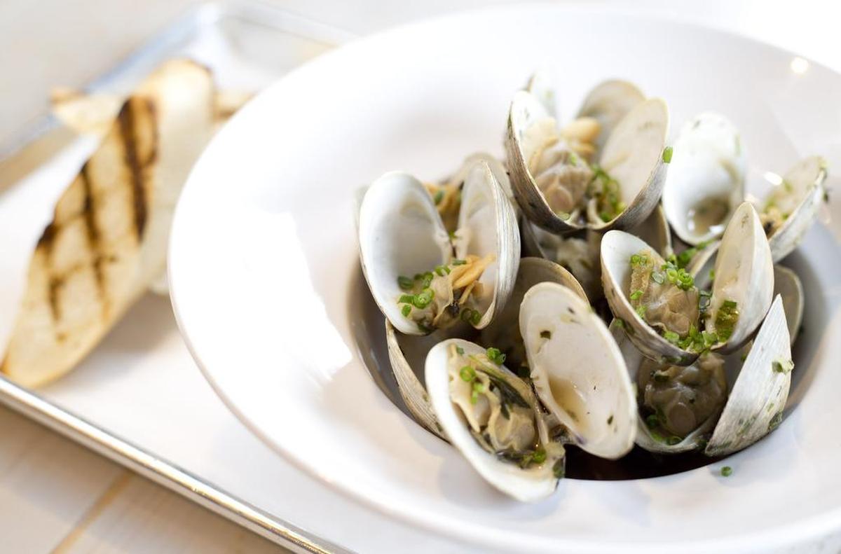 A file photo of Shiner steamed clams at the Dive Oyster Bar in Fort Worth, which announced on Facebook this week that is has closed.