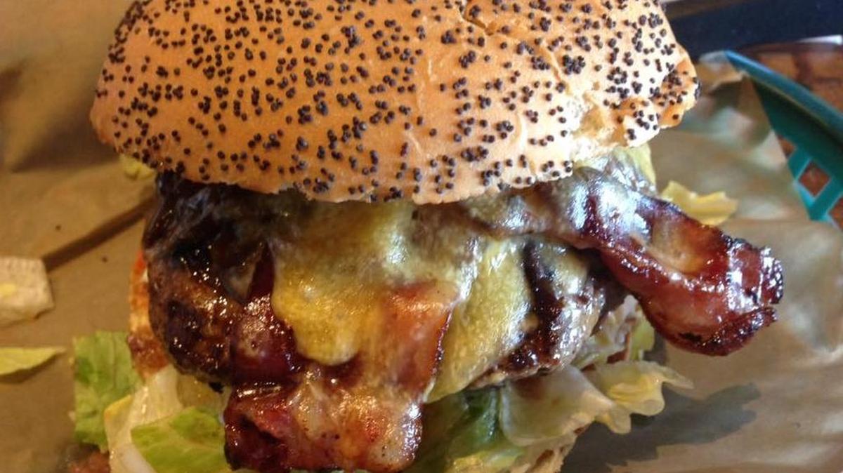 The Sweet Tea Texas Onion Burger at Snuffer’s Colleyville.