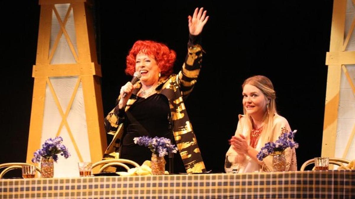 Gene Raye Price as Magritte and Jenna Anderson as Petite in ‘Oil’