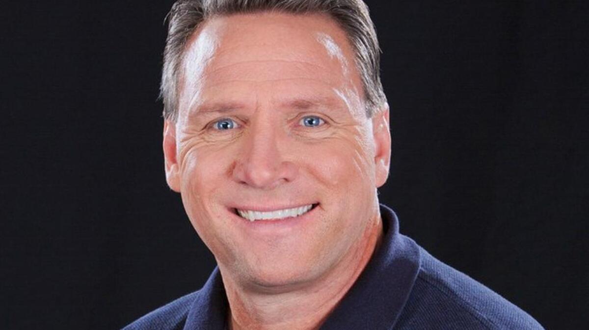 Bob Goosmann, chief meteorologist for KRLD radio, resigned this week.