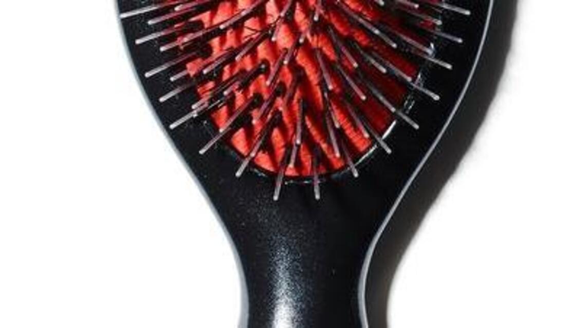 Is popular Sonia Kashuk hairbrush worth the buy?