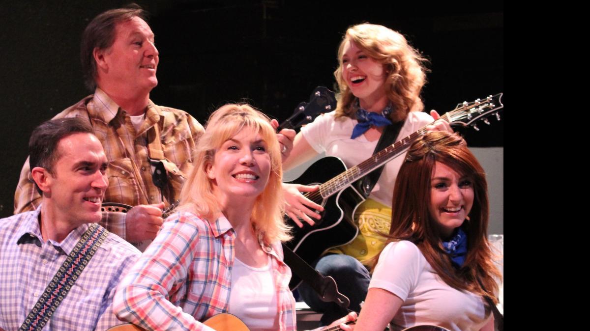 
Gregory Lush, Sonny Franks, Christia Voss, Kelly Silverthorn, and Alexis Nabors star in ‘Kountry Girls’
