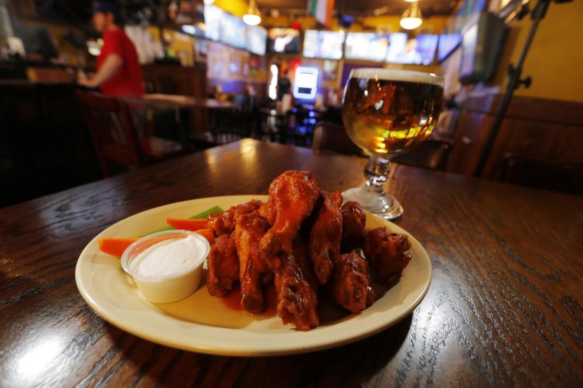 Buffalo Bros.’s wings are the real deal, right here in Fort Worth.