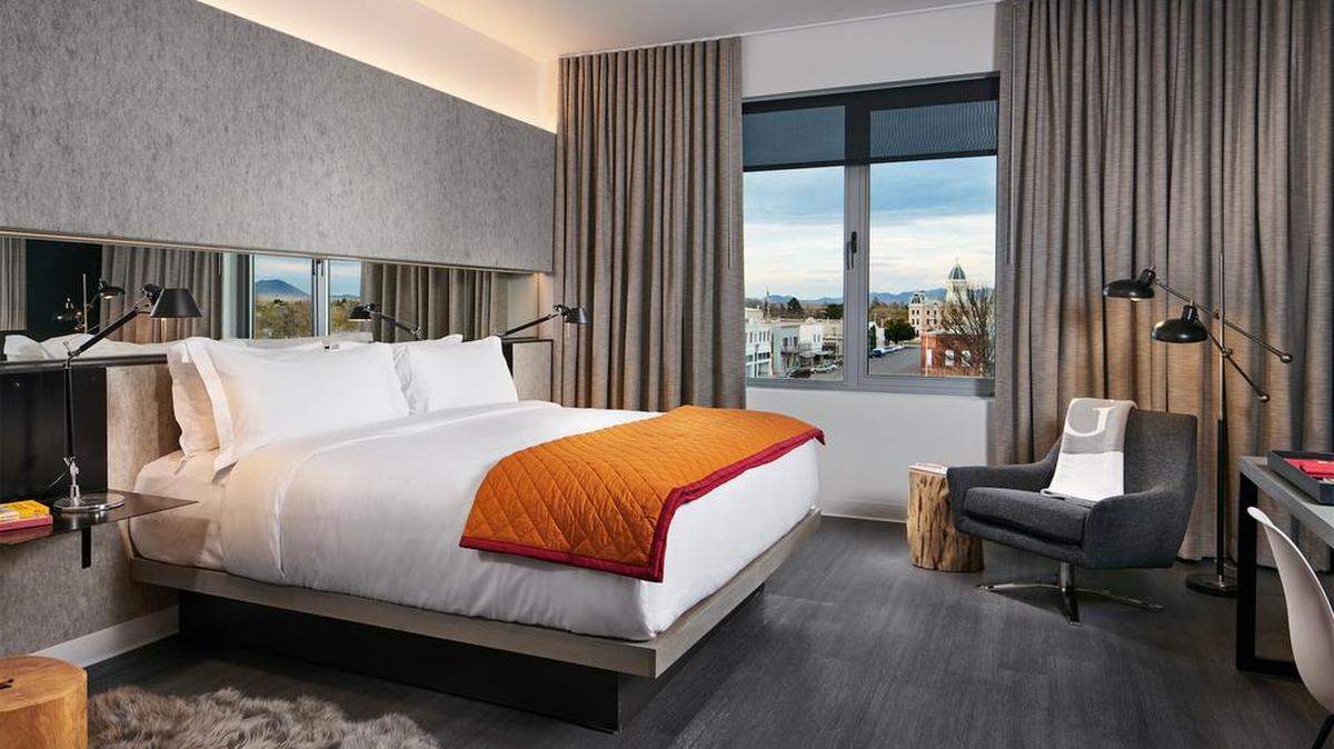 HOTEL SAINT GEORGE Room.