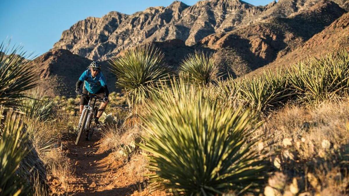 
El Paso’s scenic Franklin Mountains State Park is the largest urban park in the nation that is completely contained within city limits. 
