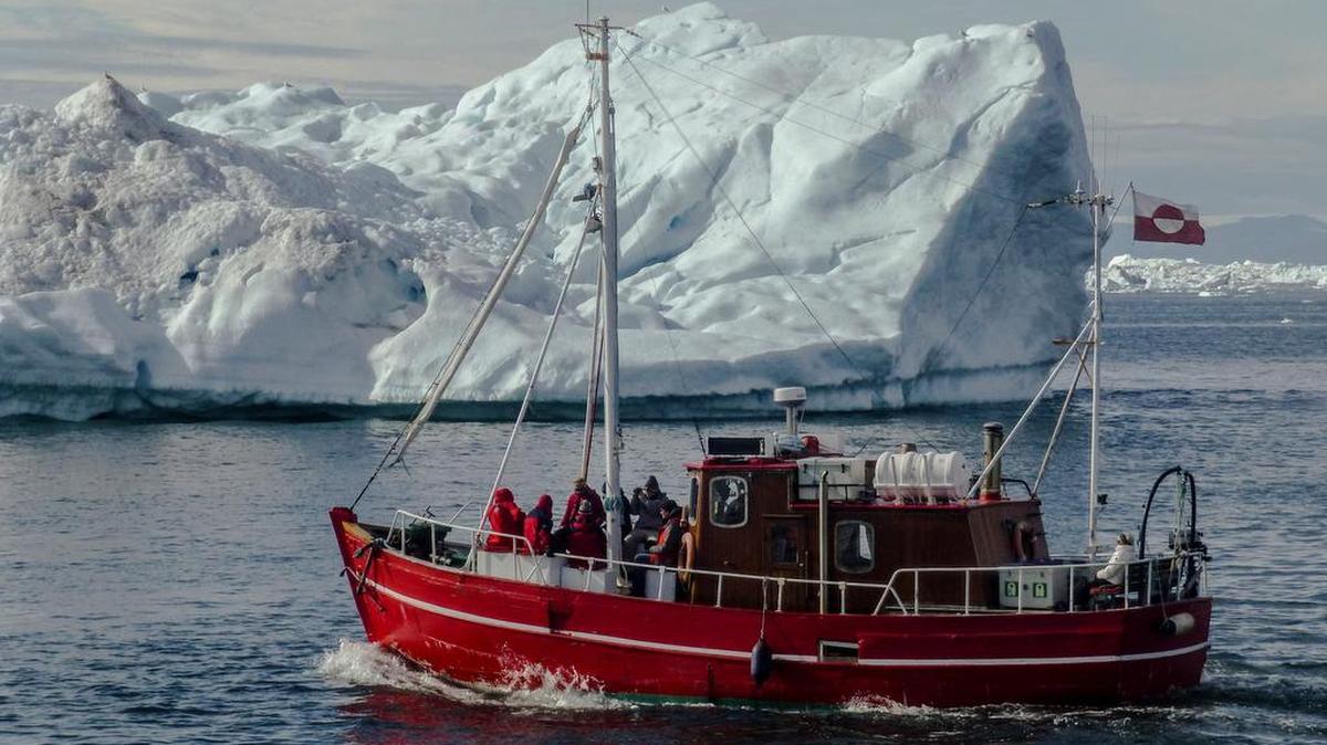 
Iceberg tours in Ilulissat, Greenland, use local tour boats. 
