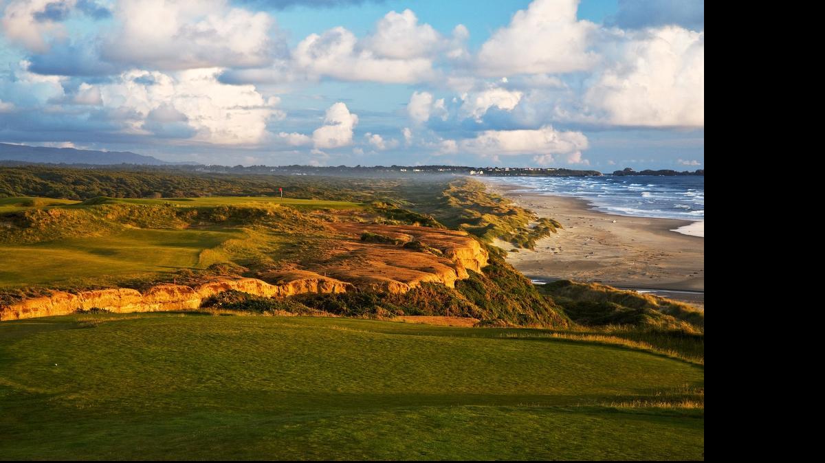 
Oregon’s Bandon Dunes, rambling over wild-looking land, is barely recognizable as a course to the casual American golfer. But for those who love golf, every hole brims with intrigue.
