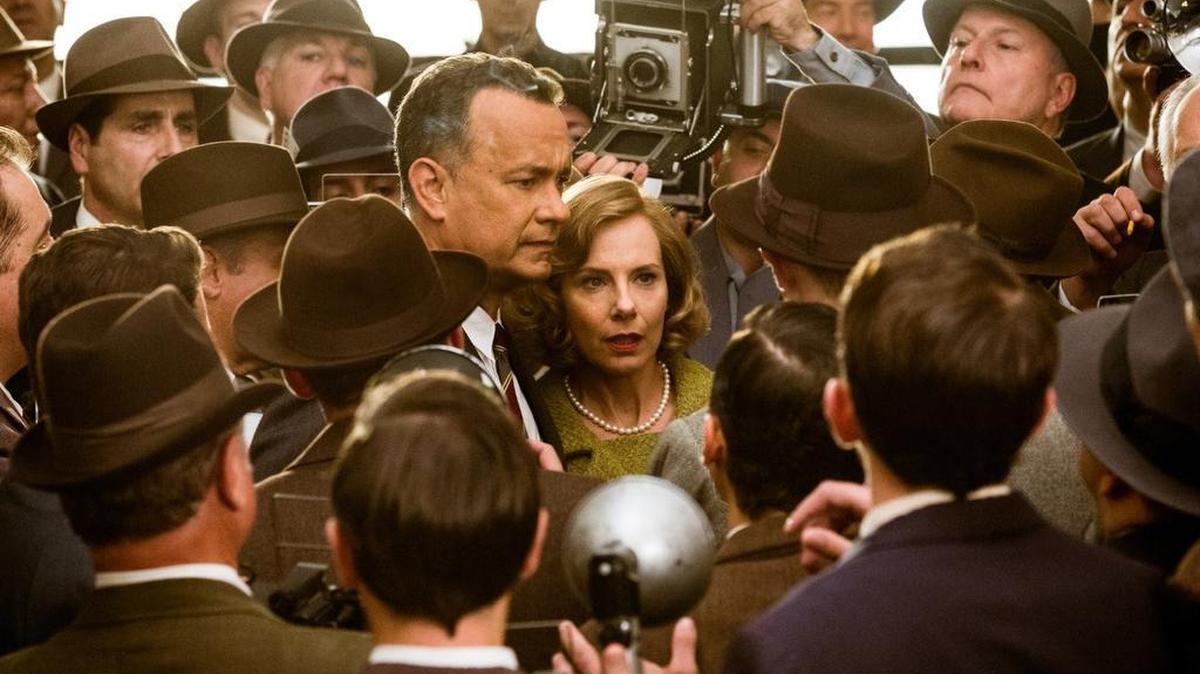 
Tom Hanks as lawyer James Donovan and Amy Ryan as his wife, Mary, in Bridge of Spies
