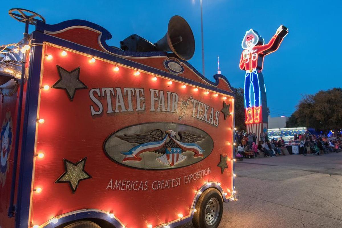 The Starlight Parade is a nightly, illuminated parade that takes place throughout the grounds of the State Fair of Texas.