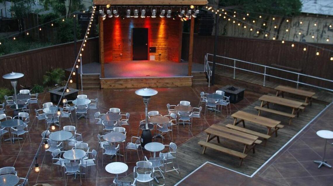 After 8 years, West 7th-area pioneer Capital Bar to hold ‘last hurrah’