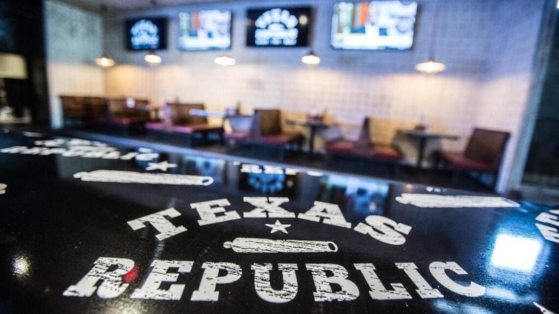 Texas Republic Bar & Kitchen is a new star in West 7th area