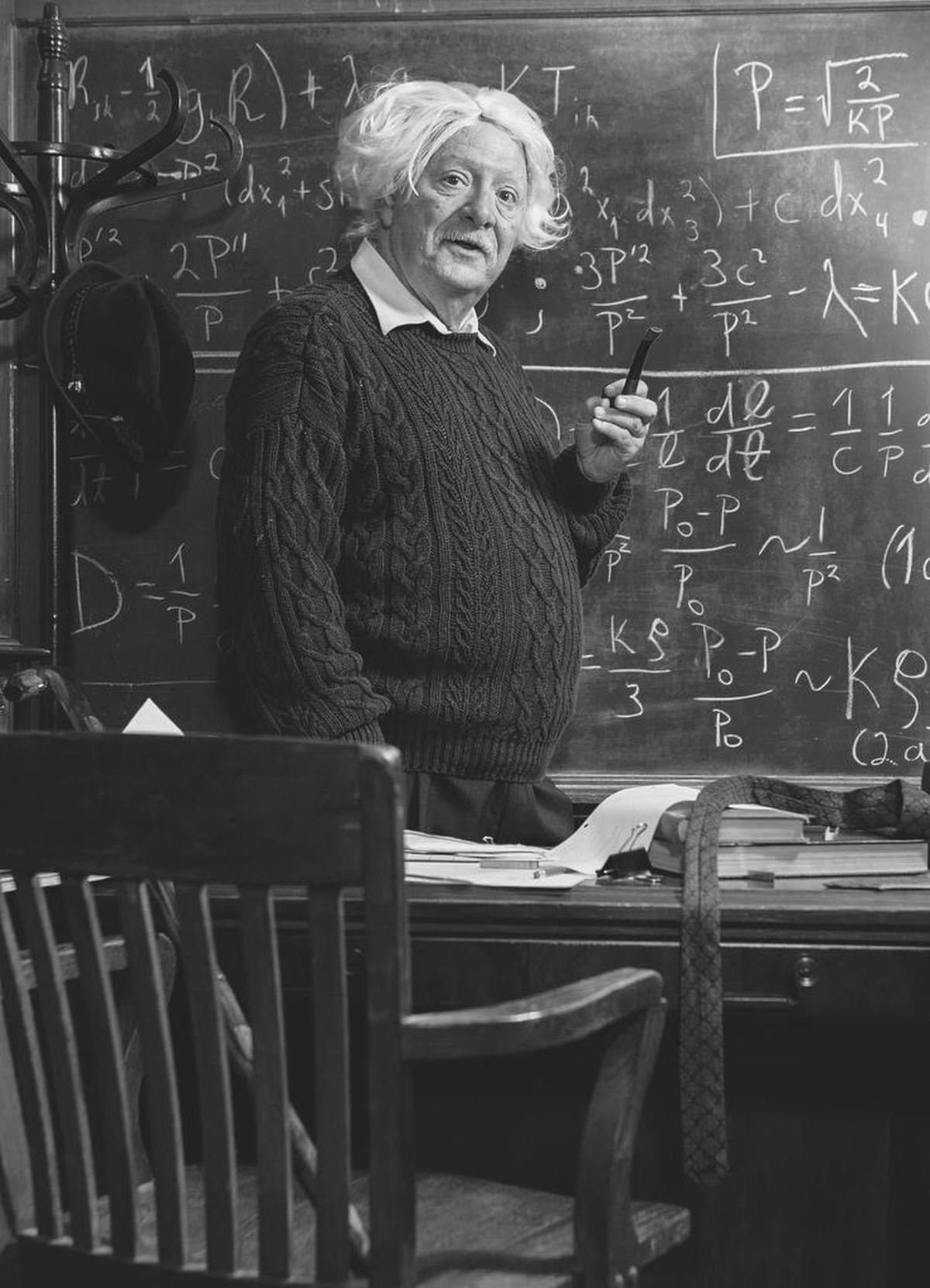 Dennis Maher as Einstein