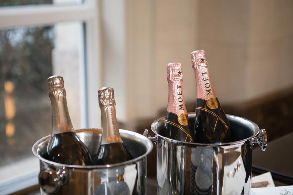 Beau Nash is a a swanky new champagne and cocktail lounge in Dallas’ Hotel Crescent Court.