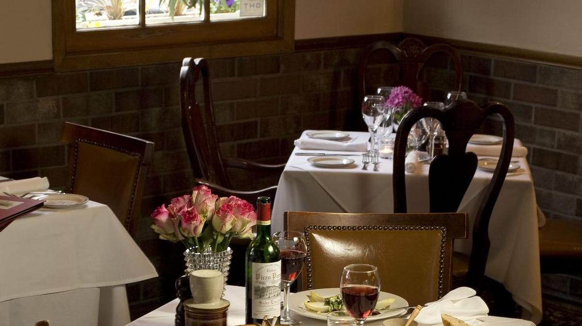 Saint-Emilion, a holiday tradition and often the region’s No. 1 retsaurant, is moving three blocks east.