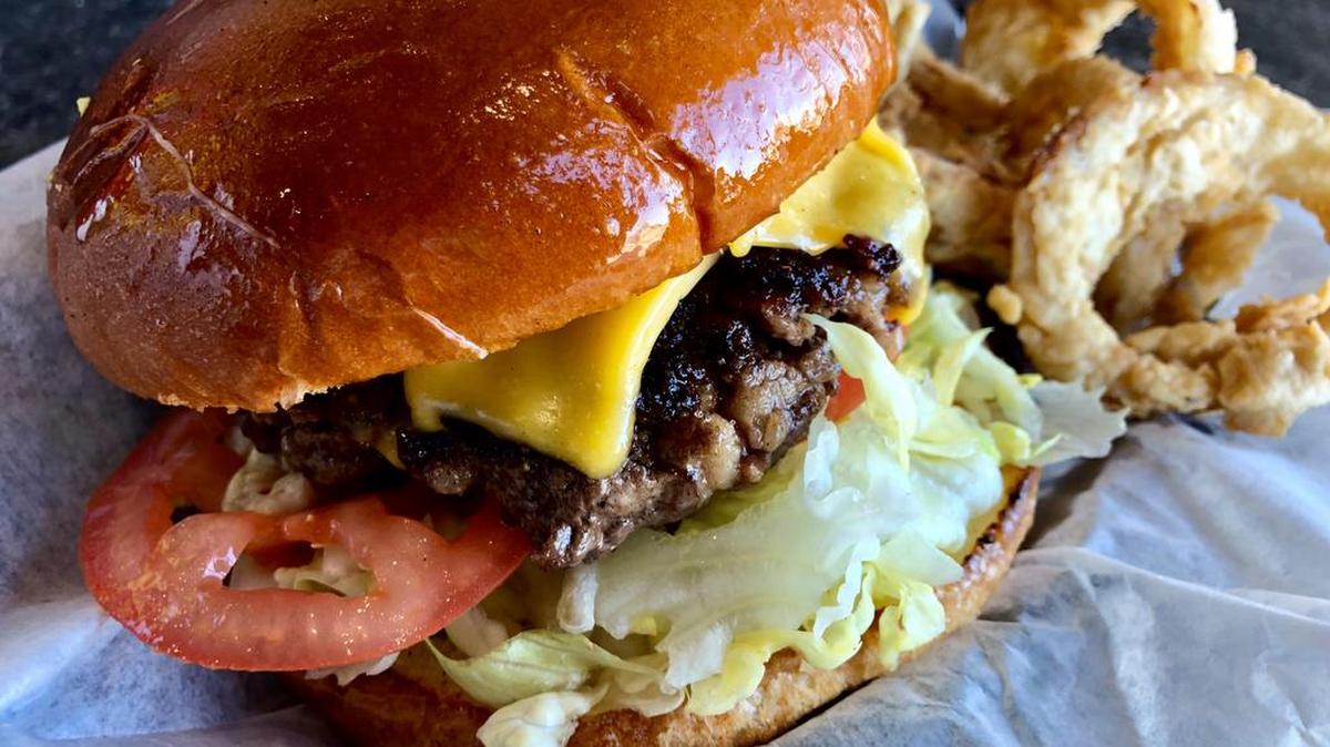 Mo’s Best Eatery served this burger in Arlington, but it closed in spring 2019..
