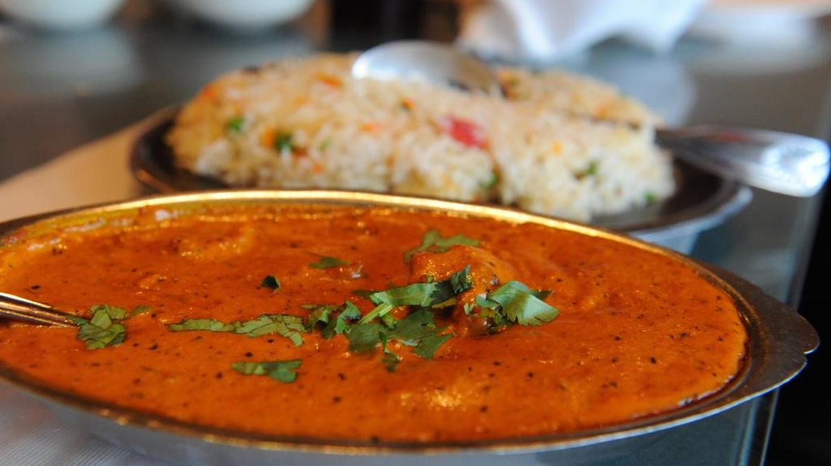 Lamb kebab curry at Tandoor Indian Cuisine, a quick shot west of AT&T Stadium in a shopping center at the intersection of Randol Mill and Fielder roads.