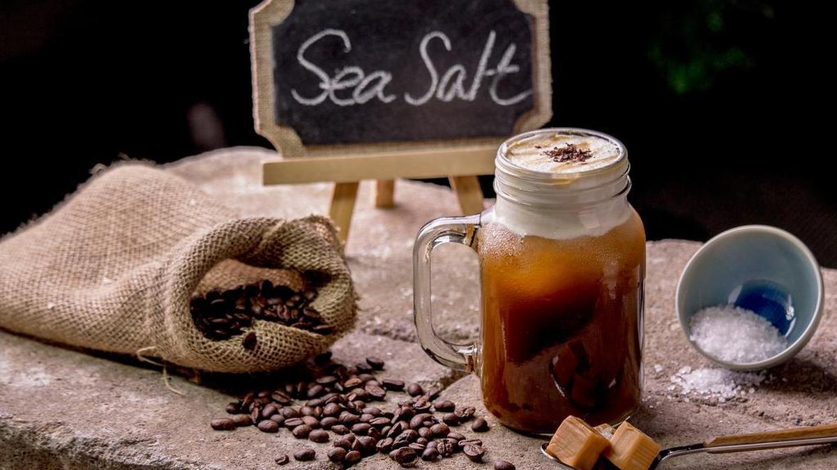 A bakery and coffee shop coming to Johnson county gets its name from its founder’s belief that 85ºC (about 185 degrees Fahrenheit) is the ideal temperature for brewing coffee. Sea-salt coffees are among its specialties.