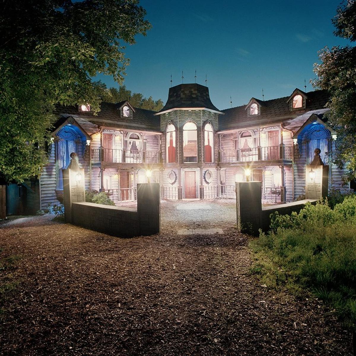 “Blackthorne Manor, Terror on the Fox, Green Bay, Wis.”