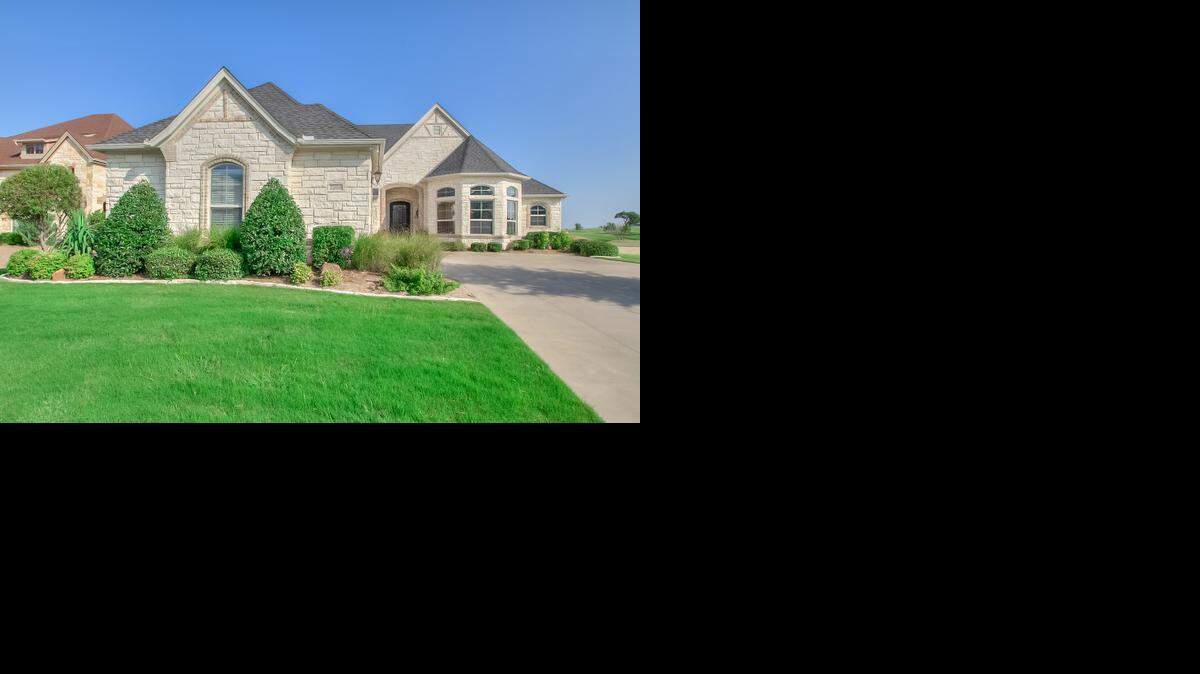 
The home at 2204 Vienna Drive is priced $389,000. 
