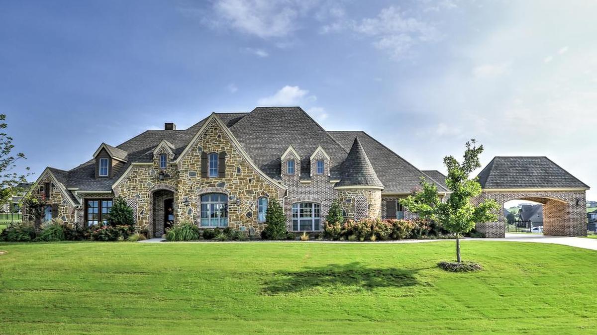 The home at 12800 Bella Villa Drive is open Sunday, October 29 from 2 to 4 p.m.