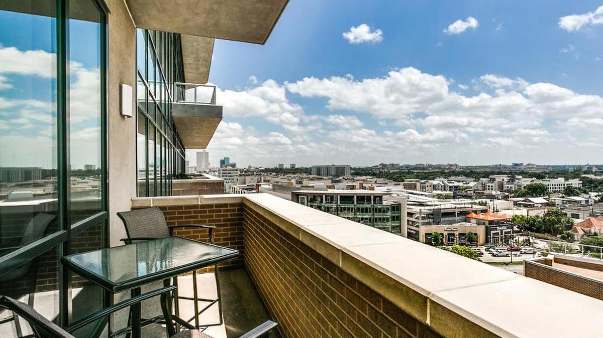 The condominium homes at One Museum Place are open Sunday, February 24 from 1 to 3 p.m.